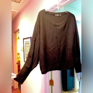 Vince Size M Black Cashmere Sweater🌚